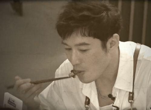 黄晓明吃饭搞笑,笑料百出引网友热议